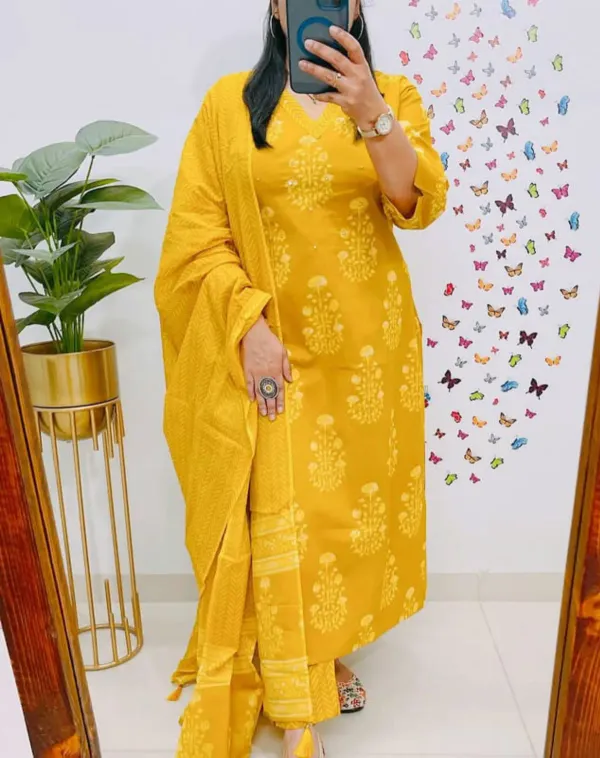 Yellow_Mughal_Printed_Cotton_Kurta_Set_For_Women'S_&_Girls