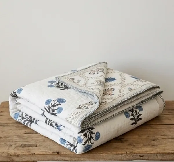 Blue_Cotton_Hand_Block_Printed_Leaves_Comforter_(Queen_Size)