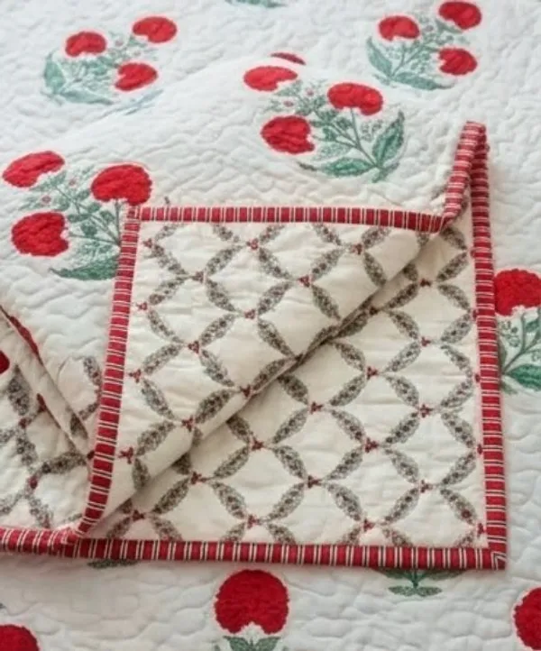 Red_Cotton_Hand_Block_Printed_Leaves_Comforter_(Queen_Size)