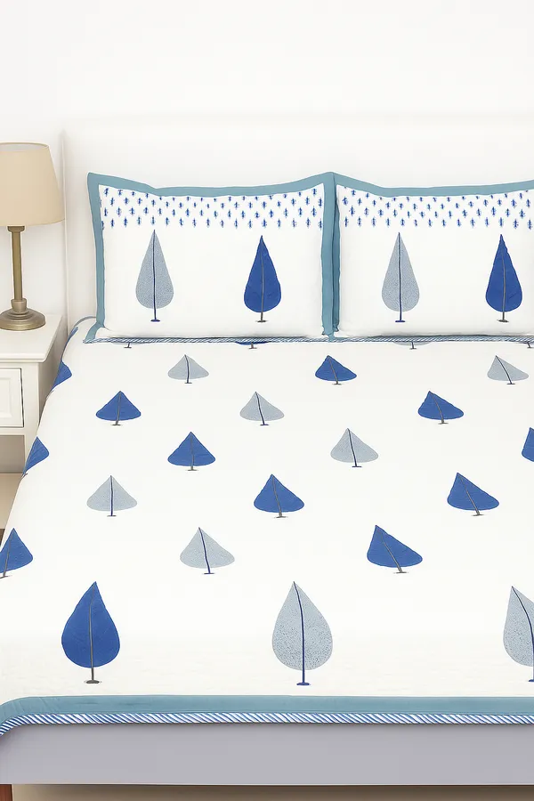Blue_Cotton_Hand_Block_Printed_Leaves_Quilts_300TC_(Queen_Size)