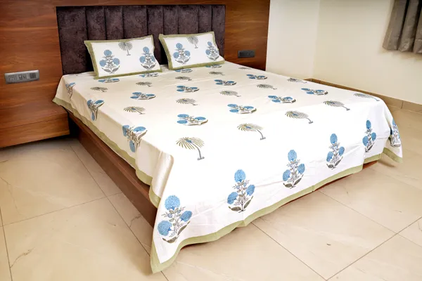 Multicolor_Cotton_Hand_Block_Printed_Flowers_Bedsheet_300TC_(108_X_108_inch)_(King_Size)