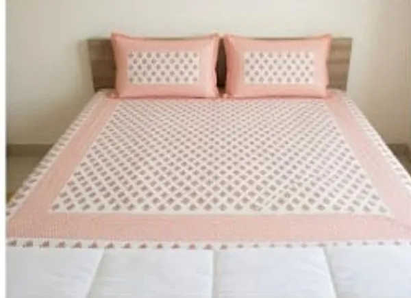 Peach_&_White_Cotton_Hand_Block_Printed_Floral_Bedsheet_210TC_(Queen_Size)
