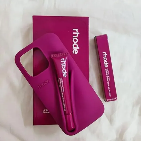 Clothemyphone_iPhone_Silicone_Phone_Cover_With_Built-In_Lip_Tint_Holder
