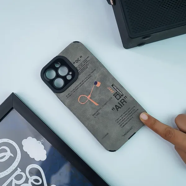 Clothemyphone_Urban_Street_Style_Back_Cover_for_iPhone__Slim_Fit_Mobile_Case_with_Edgy_Graphic_Design