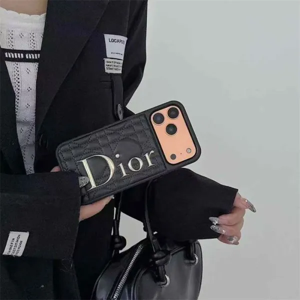 Dior_Puff_Leather_Edition_Case_