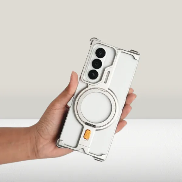Galaxy_Fold_7_Metal_Frameless_Bumper_Case_With_Rotating_Stand