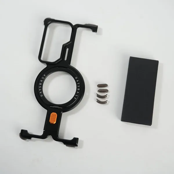 Galaxy_Fold_7_Metal_Frameless_Bumper_Case_With_Rotating_Stand