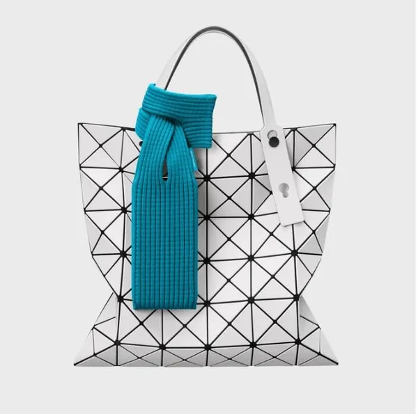 Ribbed_Phone_Pocket_Sling,_Colorful_Crossbody_Phone_Holder,_80_cm_Long,_Compatible_with_All_Models_(Teal)