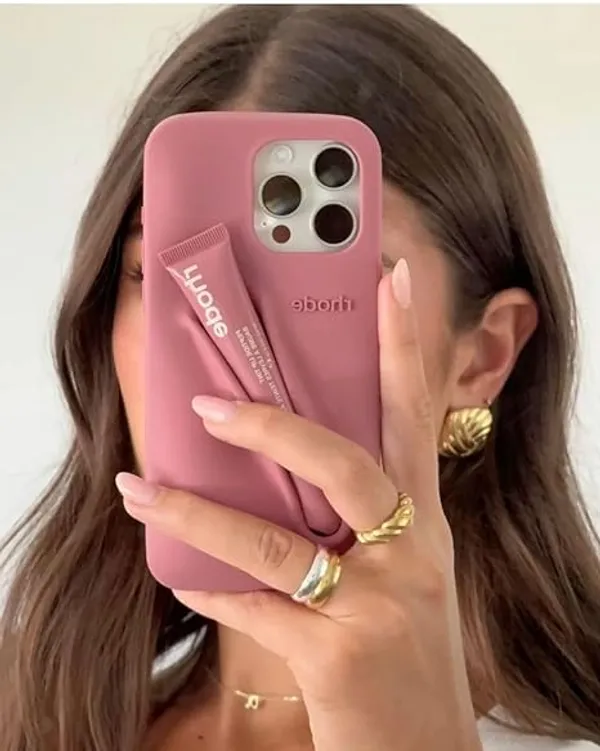 Clothemyphone_iPhone_Silicone_Phone_Cover_With_Built-In_Lip_Tint_Holder