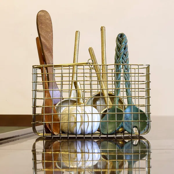 Gold_Finish_Metal_Wire_Square_Decorative_Basket_(20.3D_X_25.4W_X_17.8H_Cm)
