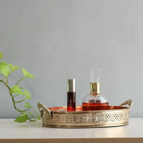 Gold_Plated_Oval_Glass_Mirror_Serving_Tray_With_Handmade_Handles_(26L_X_17W_X_6H_Cm)