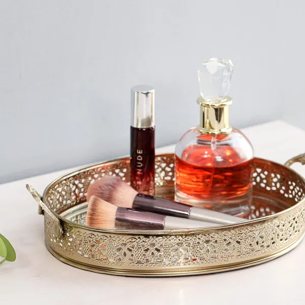 Gold_Plated_Oval_Glass_Mirror_Serving_Tray_With_Handmade_Handles_(26L_X_17W_X_6H_Cm)