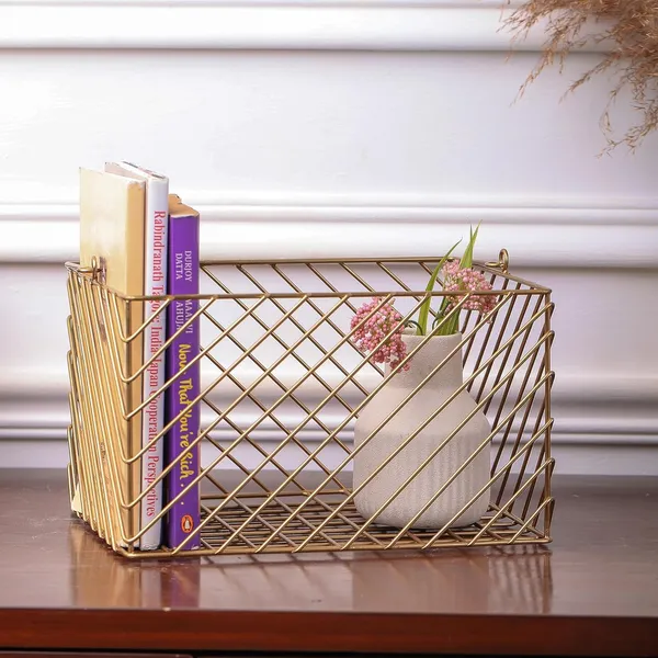 Gold_Plated_Square_Wire_Metal_Basket_With_Handle_(20D_X_26W_X_17H_Cm)