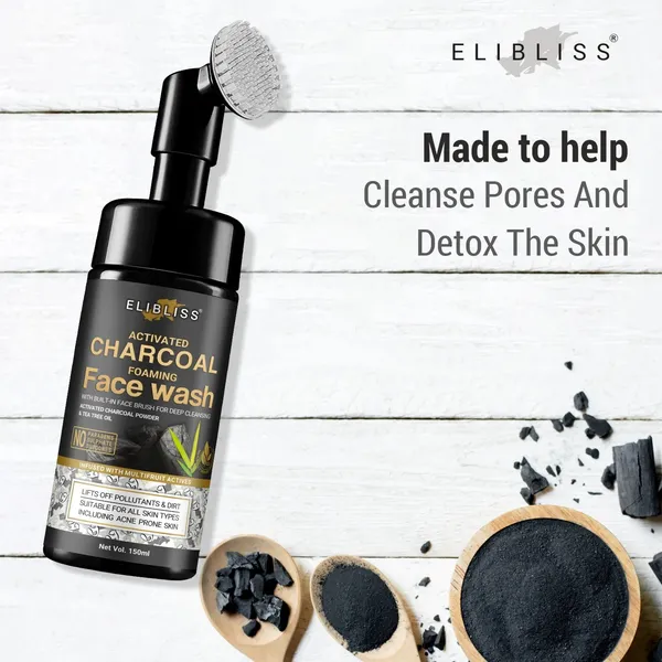 Charcoal_Foaming_Face_Wash_With_Built_In_Face_Brush_For_Deep_Cleansing_100Ml