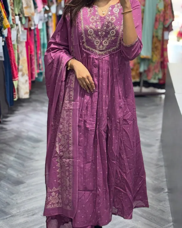 Beautiful_Cotton_Anarkali_For_Women_And_Girls