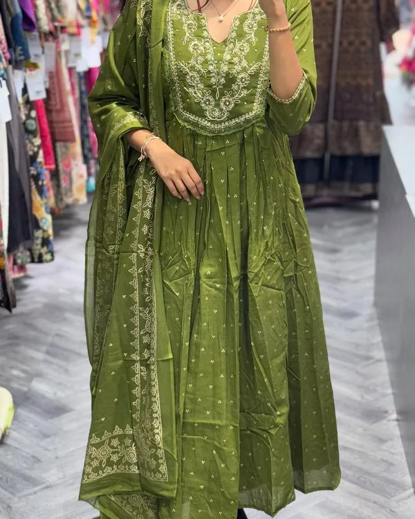 Beautiful_Cotton_Anarkali_For_Women_And_Girls