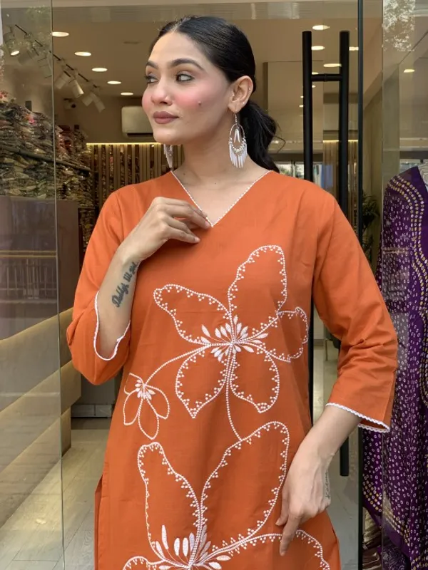 Cotton_Kurti_Set_For_Beautiful_Women_And_Girls