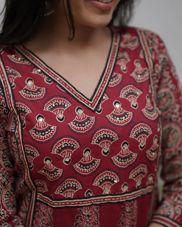 Cotton_Kurti_&_Pant_Dupatta_For_Women