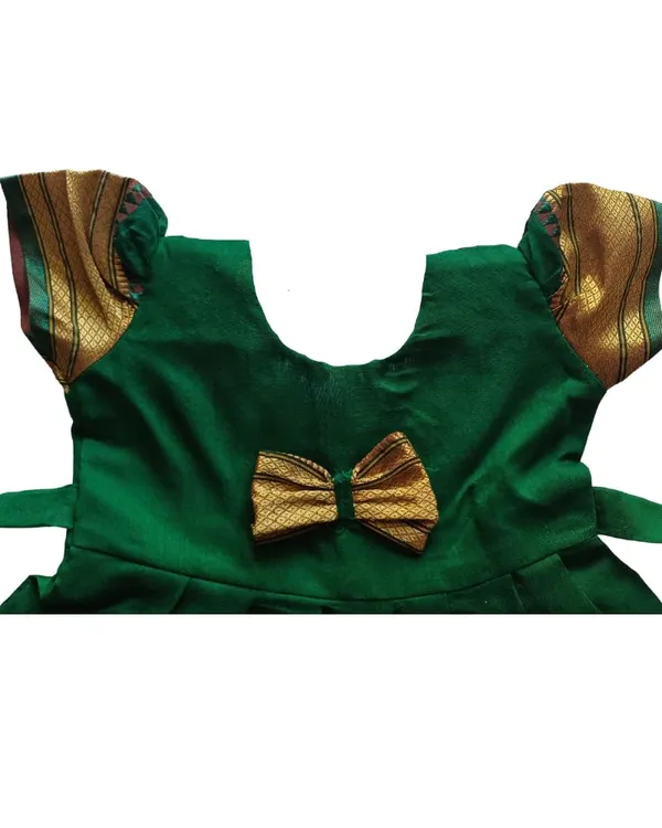 Green_Acrylic_Cotton_Premium_&_Elegant_Frock_For_Girls