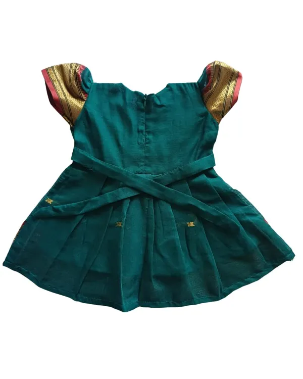 Morpankhi_Acrylic_Cotton_Premium_&_Elegant_Frock_For_Girls