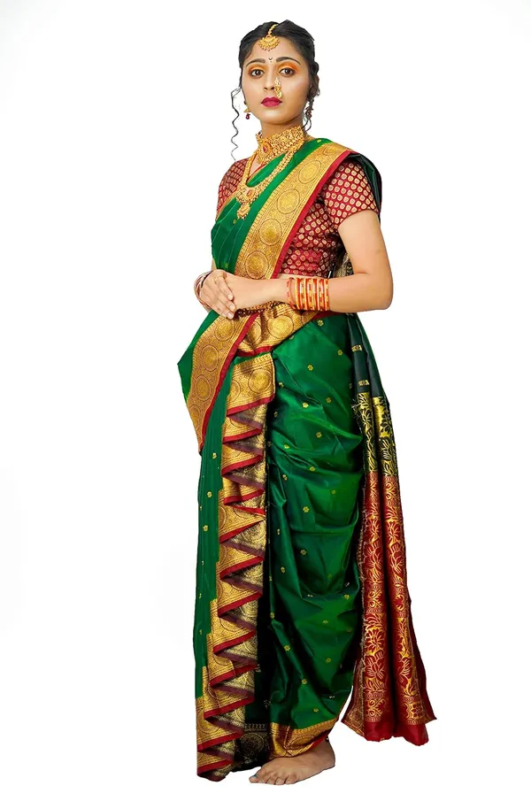 Green_Pure_Satin_Premium_&_Elegant_Shahi_Mastani_Nauwari_Saree_With_Blouse_Piece_For_Women