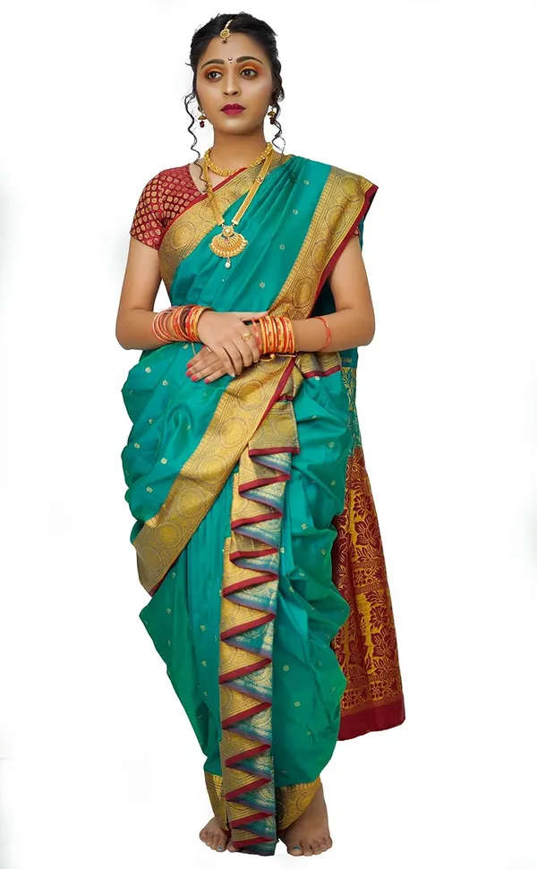 Morpankhi_Pure_Satin_Premium_&_Elegant_Shahi_Mastani_Nauwari_Saree_With_Blouse_Piece_For_Women