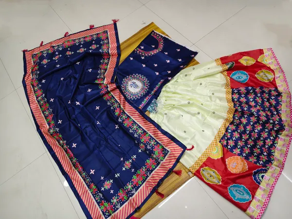 Choli_And_Lehenga_Pure_Dola_Tussar_Silk_Printed_Dola_Silk_Lehenga_Choli_With_Real_Mirror_Work_With_Heavy_Dupatta_For_Women