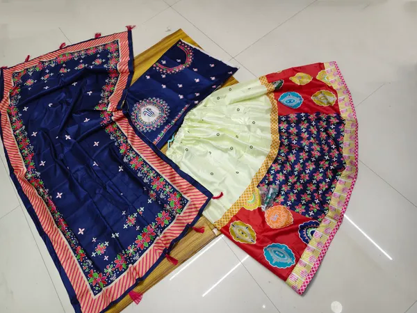 Choli_And_Lehenga_Pure_Dola_Tussar_Silk_Printed_Dola_Silk_Lehenga_Choli_With_Real_Mirror_Work_With_Heavy_Dupatta_For_Women