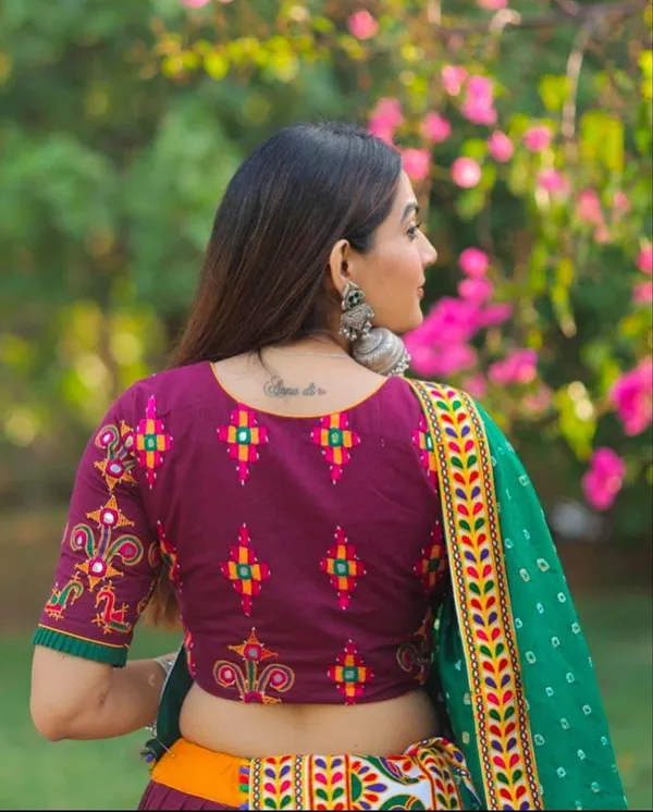 Choli_And_Lehenga_Pure_Dola_Tussar_Silk_Printed_Dola_Silk_Lehenga_Choli_With_Real_Mirror_Work_With_Heavy_Dupatta_For_Women