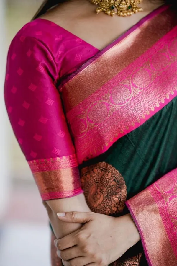 Green_Self_Design_Kanjivaram_Soft_Lichi_Silk_Saree_With_Unstitched_Blouse_Piece_For_Women