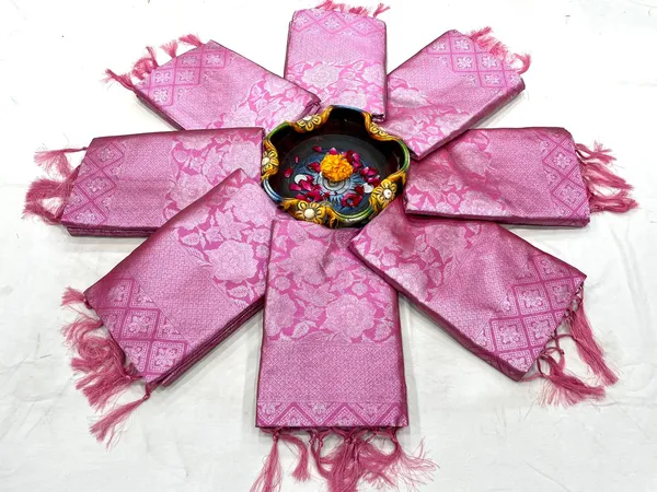 Pink_Kanjivaramsoft_Lichi_Silk_Cloth_With_Original_Silver_Zari_Saree_With_Unstitched_Blouse_Piece_For_Women