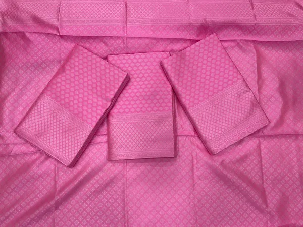 Pink_Woven_Banarasi_Soft_Lichi_Silk_Saree_With_Unstitched_Blouse_Piece_For_Women
