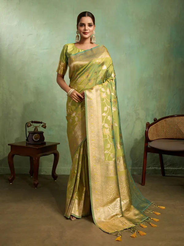 Mehendi_Green_Banarasi_Silk_Saree_with_Golden_Zari_Weaving