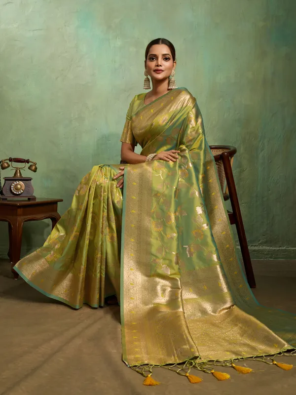 Mehendi_Green_Banarasi_Silk_Saree_with_Golden_Zari_Weaving