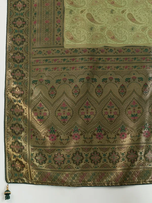 Olive_Green_Kanjivaram_Silk_Saree_with_Meenakari_Jaal_Weave