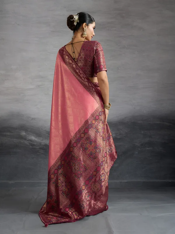 Rose_Pink_Kanjivaram_Soft_Silk_Saree_With_Meenakari_Pallu_&_Double_Zari_Kadiyal_Border_For_Women