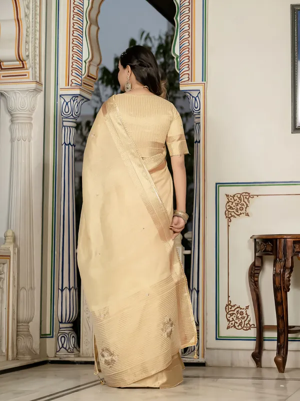 Buttercream_Gold_Tissue_Linen_Saree_With_Khatli_Hand_Embroidery_For_Women