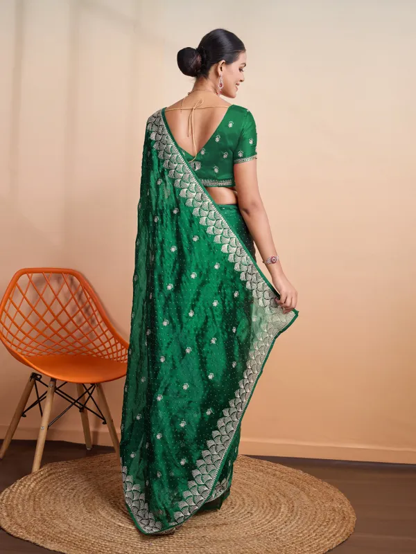 Emerald_Green_Blooming_Burberry_Embroidered_Partywear_Saree