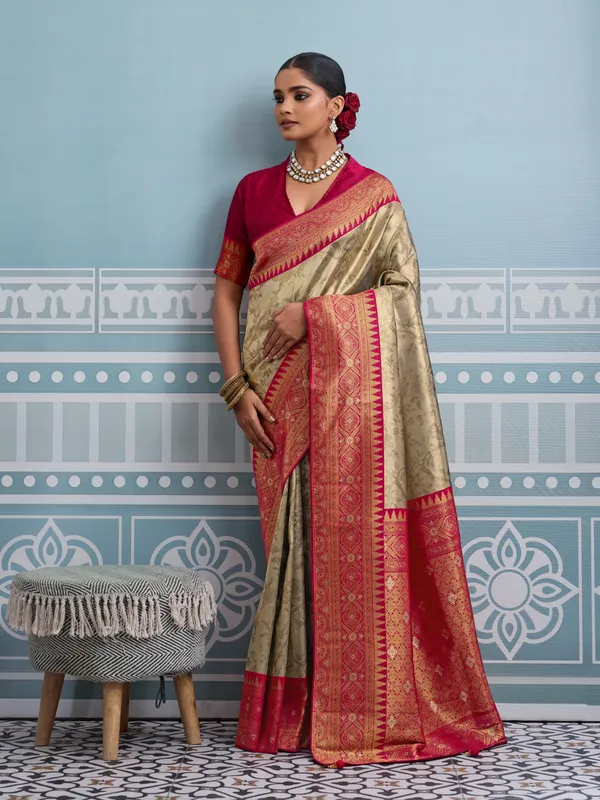 Antique_Gold_&_Red_Kanjivaram_Silk_Saree