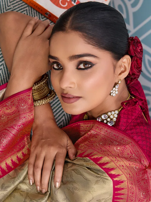 Antique_Gold_&_Red_Kanjivaram_Silk_Saree