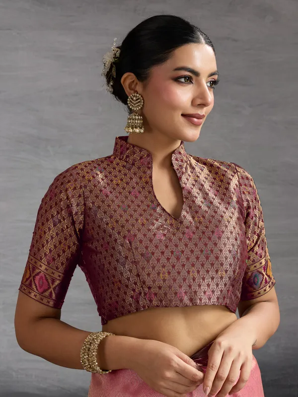 Dusky_Rose_&_Plum_Zari_Silk_Saree_–_Premium_Banarasi_Temple_Weave