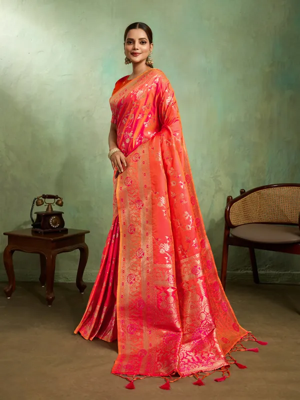 Coral_Pink_Banarasi_Silk_Saree_with_Golden_Zari_Weaving