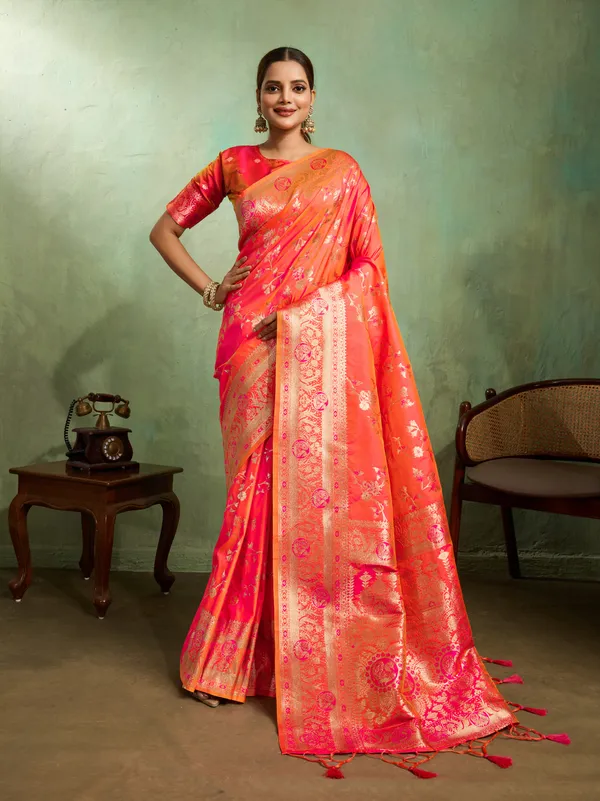 Coral_Pink_Banarasi_Silk_Saree_with_Golden_Zari_Weaving