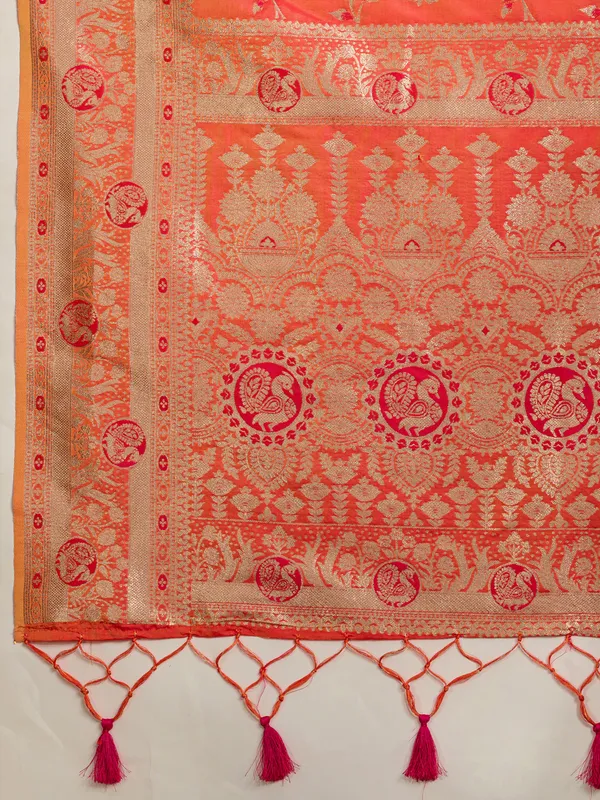 Coral_Pink_Banarasi_Silk_Saree_with_Golden_Zari_Weaving