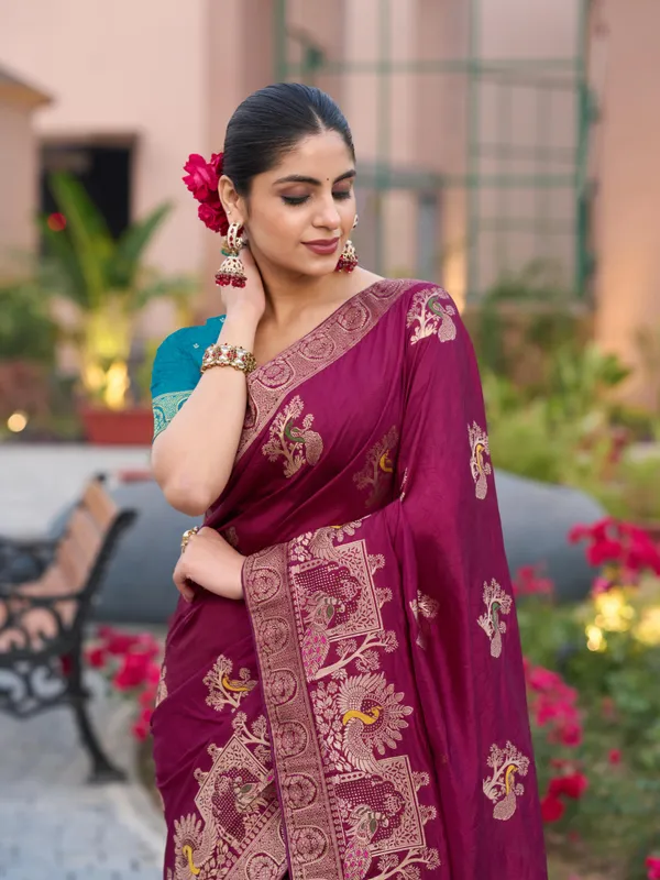 Wine_Gharchola_Saree_In_Pure_Dola_Silk_With_Zari_Weaving_For_Women