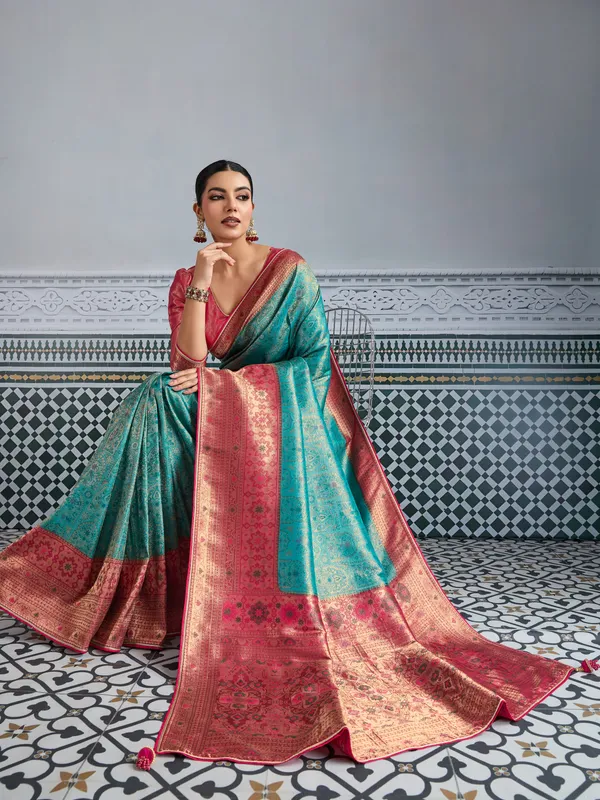Teal_Blue_&_Rani_Pink_Kanjivaram_Mul_Silk_Meenakari_Saree