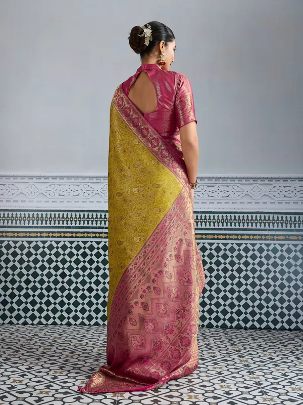 Mustard_Yellow_&_Rani_Pink_Kanjivaram_Silk_Saree_with_Meenakari_Jaal_Weave
