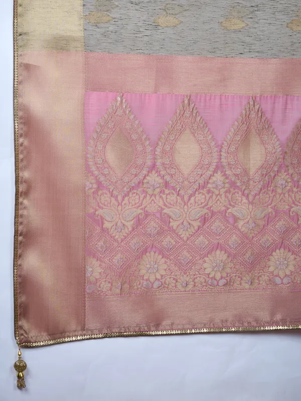Elegant_Grey_&_Dusty_Rose_Pink_Linen_Blend_Saree_For_Women