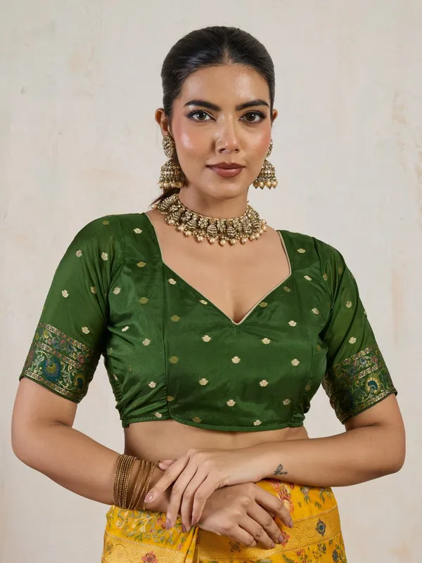 Deep_green_&_Golden_Yellow_Makhmal_Soft_Silk_Saree_with_Meenakari_Weave
