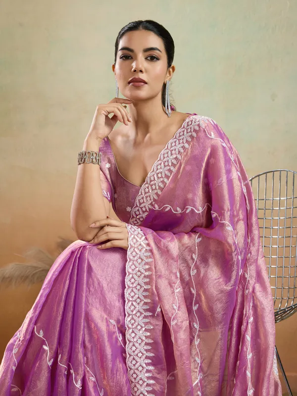 Rose_Pink_Velvet_Chiffon_Saree_with_Sequins_&_Leheriya_Embroidery